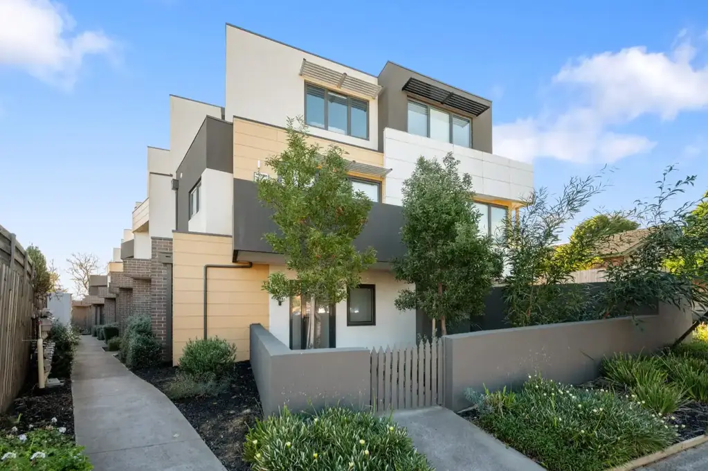 Doncaster 2ਬੈੱਡਰੂਮ Sophisticated Townhouse Living in an Unbeatable Location