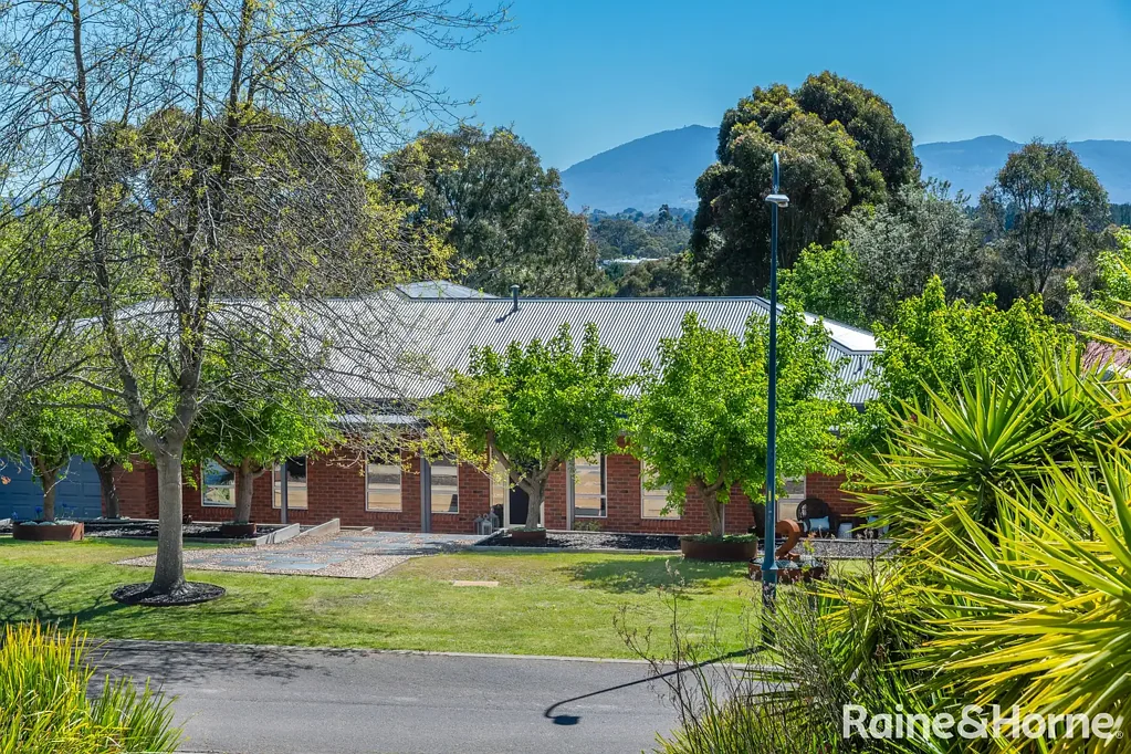 Gisborne 4Kwarto Light-Filled Family Living on a Generous 1,619m² Allotment