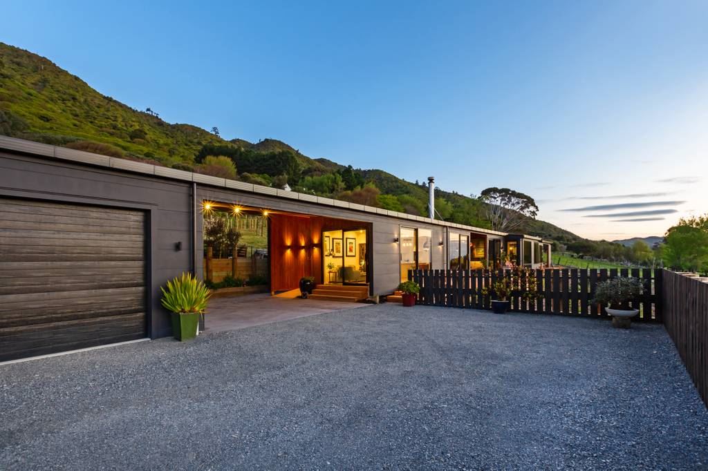 221 Huia Street, Waikanae, Kapiti Coast, 3 ਕਮਰੇ, 0 ਬਾਥਰੂਮ