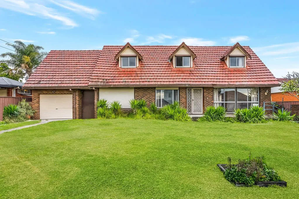 Liverpool 6 Bedroom 23m Frontage on Offer - 6 Bedroom Home With Future Development Options (STCA)