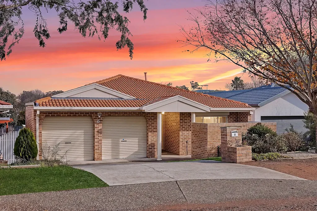 Amaroo 4ห้องนอน Prime Amaroo Position, Walk to Schools, Shops and Parks