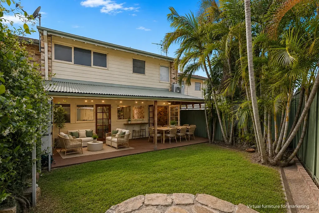 Padstow 2房 光线充足的联排别墅，地理位置优越！ Light-Filled Townhouse in a Prime Location!