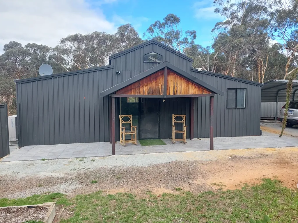 Bakers Hill  American Barn House Weekender on small acreage with potential to build....
