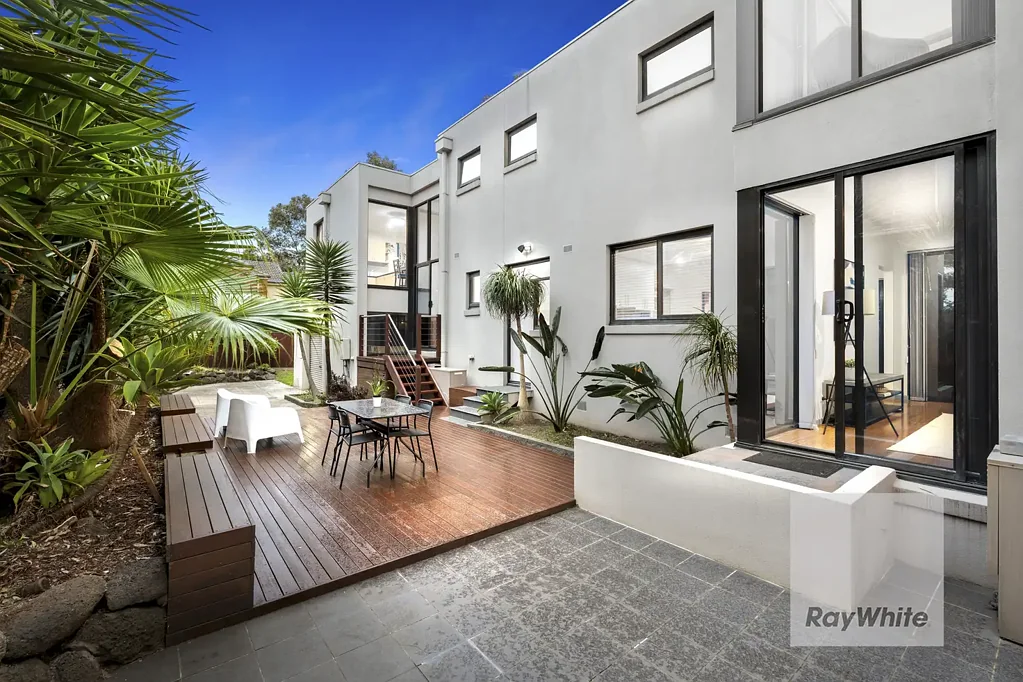Bundoora 6Kwarto Dual Residences in Botanica | $5,500 pcm Rental Return