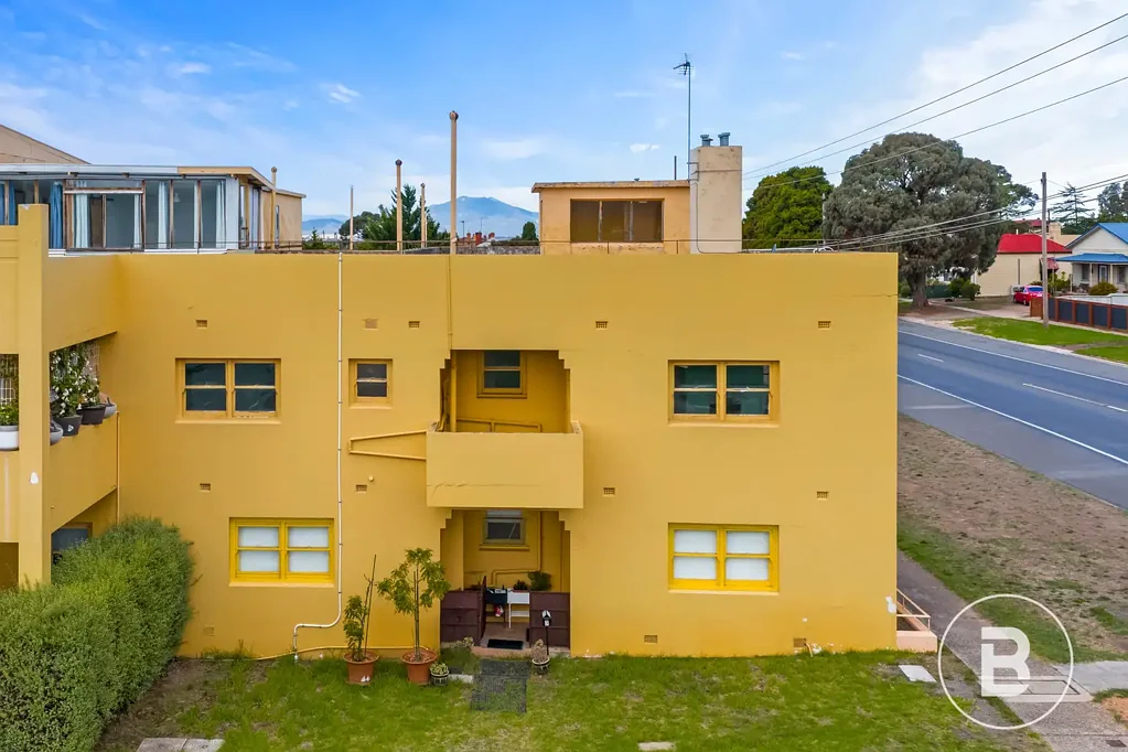 Ararat 2房  Opportunity Awaits – Add Your Own Touch