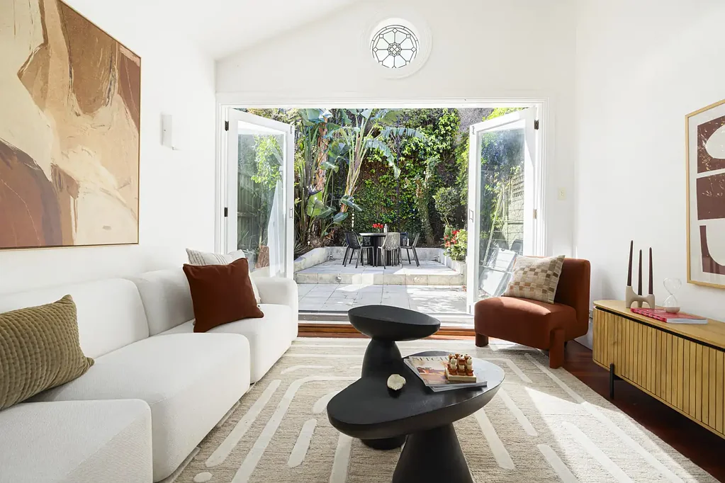 Bondi Junction 3ਬੈੱਡਰੂਮ A Beautiful Parkside Semi With A North-Facing Courtyard