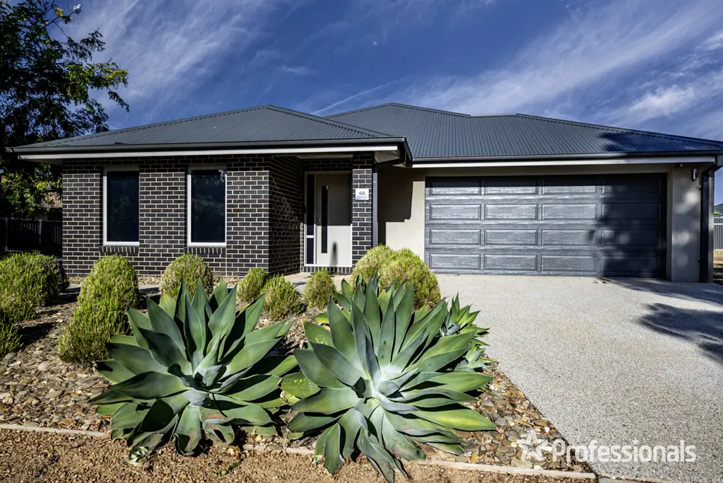 Yarrawonga 3房  LIFESTYLE LIVING IN SILVERWOODS ESTATE!!