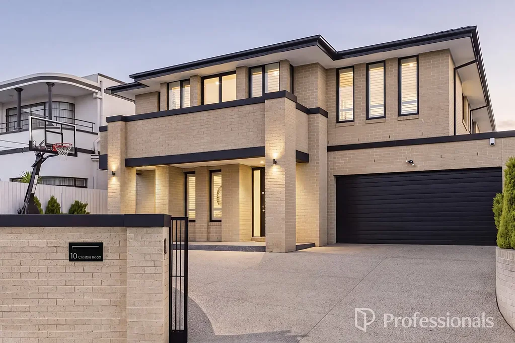 Murrumbeena 6બેડરૂમ A Parkside Sanctuary in the Zone - Your Forever Home Is Here