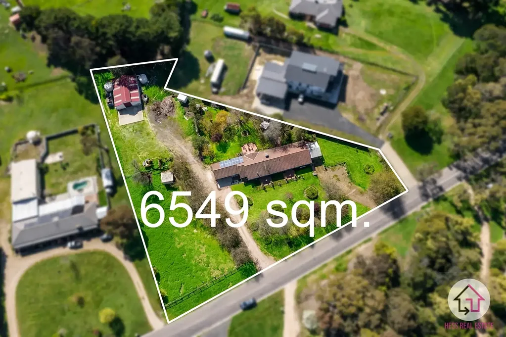 Wallan 4 Slaapkamer BEAUTIFULLY RENOVATED FAMILY HOME ON OVER 6000 sqm.