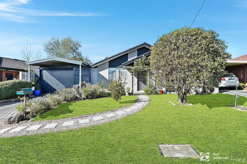 6 Jindalee Gardens, Cranbourne West, VIC 3977