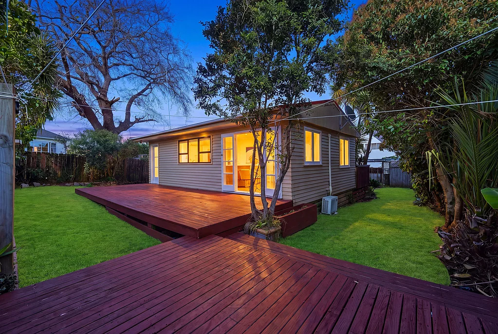 New Lynn 3房 不止是联排，而是真正属于你的家 More Than a Townhouse - It's Home.