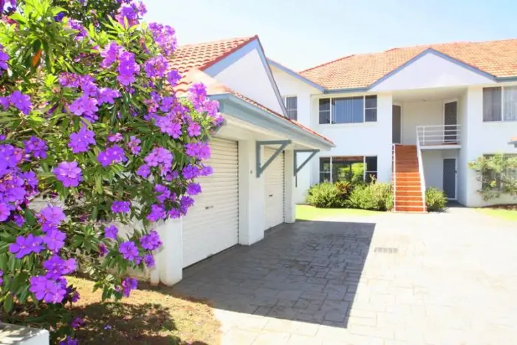MODERN AIR CONDITIONED APPARTMENT AT OPAL COVE RESORT
