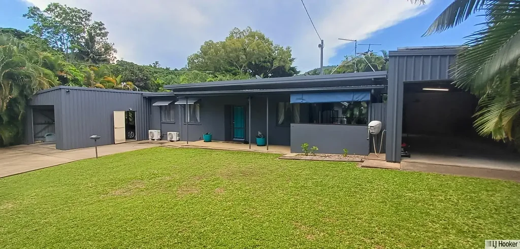 12 George Street, Flying Fish Point, QLD 4860