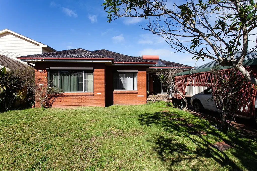 THREE BEDROOM FAMILY HOME