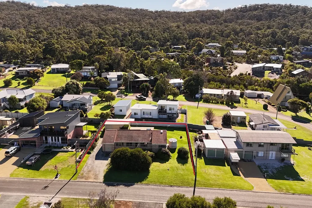 10 Iluka Avenue, Ocean Beach, WA 6333