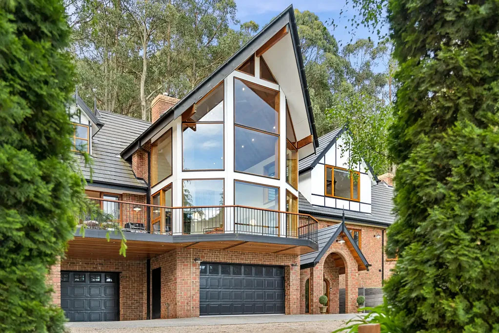 Mount Macedon 4房  Bellbird - A Refined Country Estate with Breathtaking Views