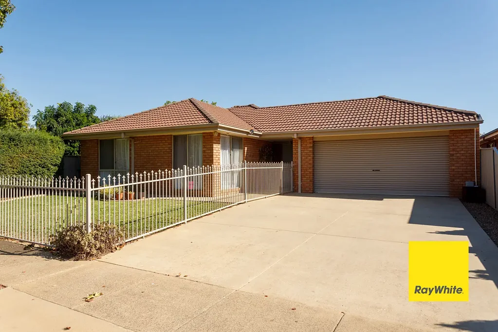 Tatura 3ห้องนอน Spacious Family Home Just Steps from Town Centre