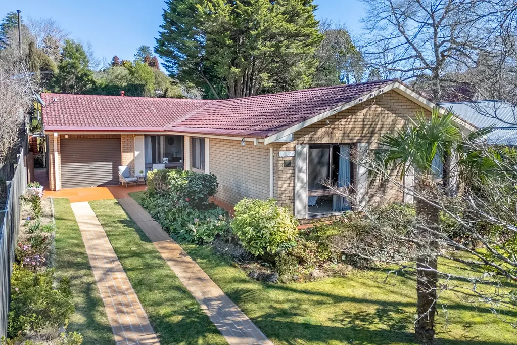 1 Arcadia Road, Blackheath, NSW 2785