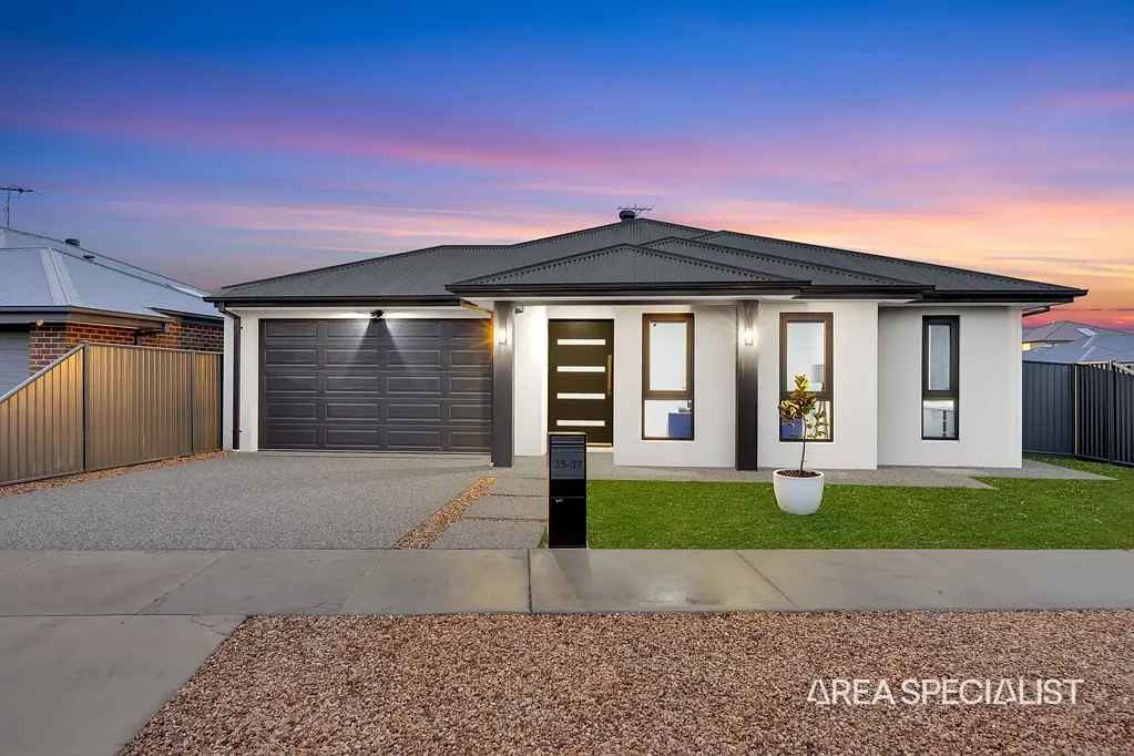 Corio 4Zimmer An Exceptional Family Home with Superior Craftsmanship
