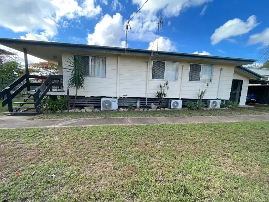 Dysart 3ਬੈੱਡਰੂਮ 3 Bedroom & Seperate Office / 4th bedroom & Double Garage