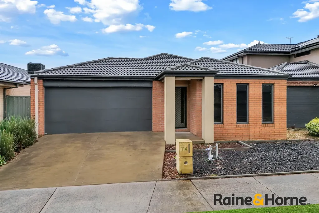 Cranbourne East 4 Slaapkamer Modern Family Living Starts Here!