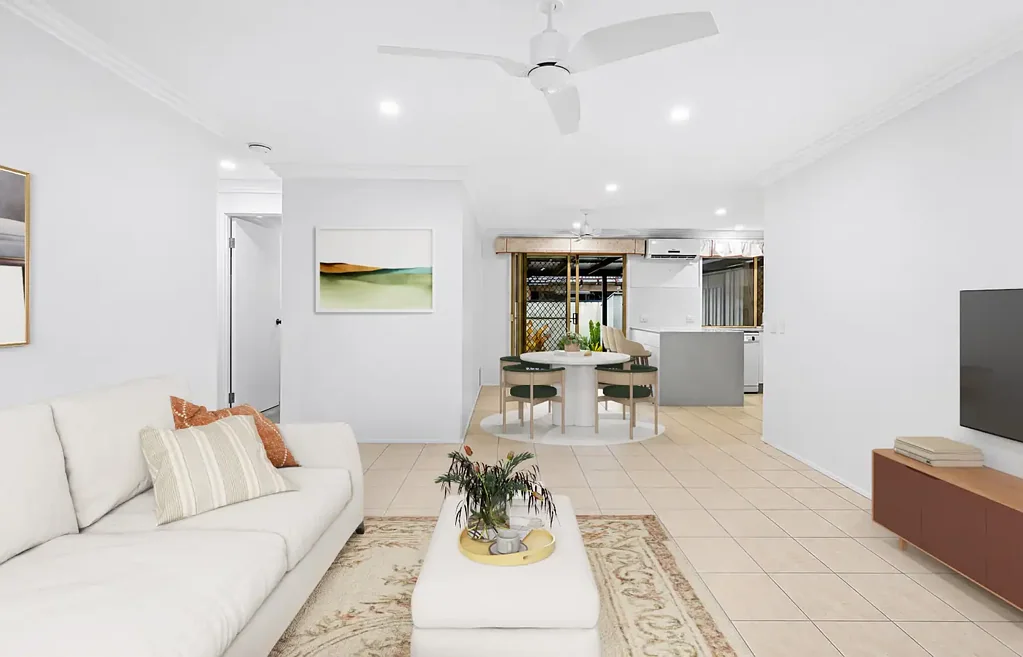 Ashmore 3Moenga House-Sized Duplex Living in Prime Ashmore Location