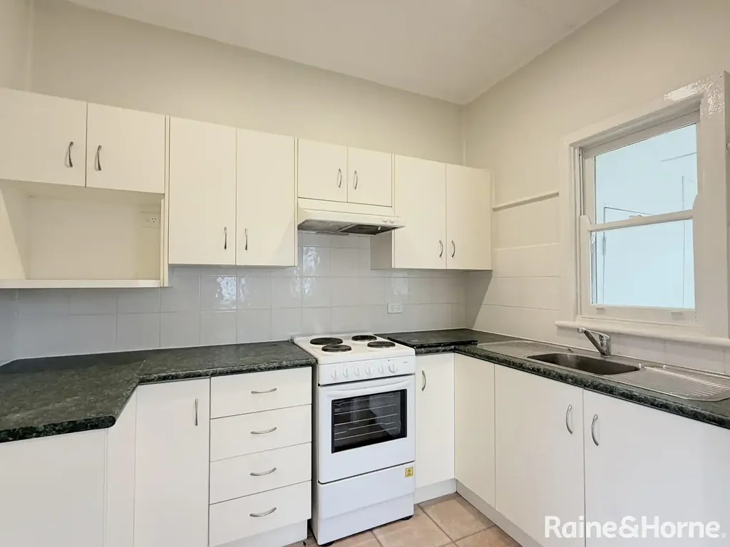 Neat & tidy Two-Bedroom Duplex