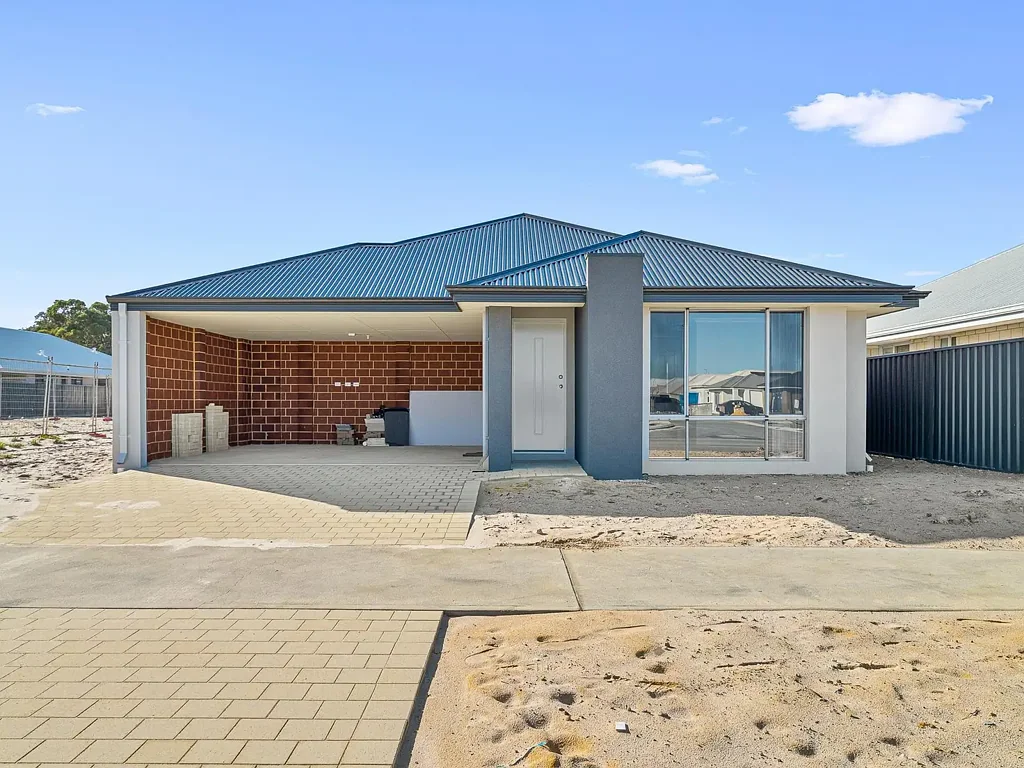 Lakelands 4Zimmer Brand New Family Living Without the Wait