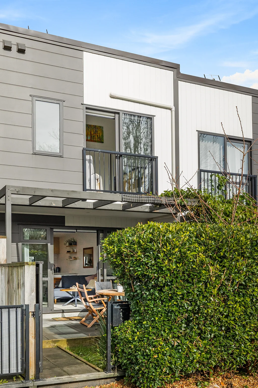 Te Atatu Peninsula 2房  Sun-kissed | No BC fees + Office and Carpark