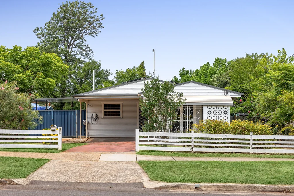 326 Alderley Street, Kearneys Spring, QLD 4350