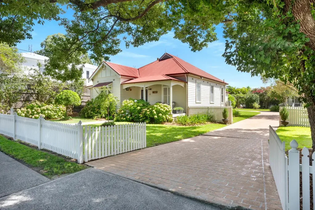 Berry 4房  "Aberfoyle" — The Quintessential Berry Cottage