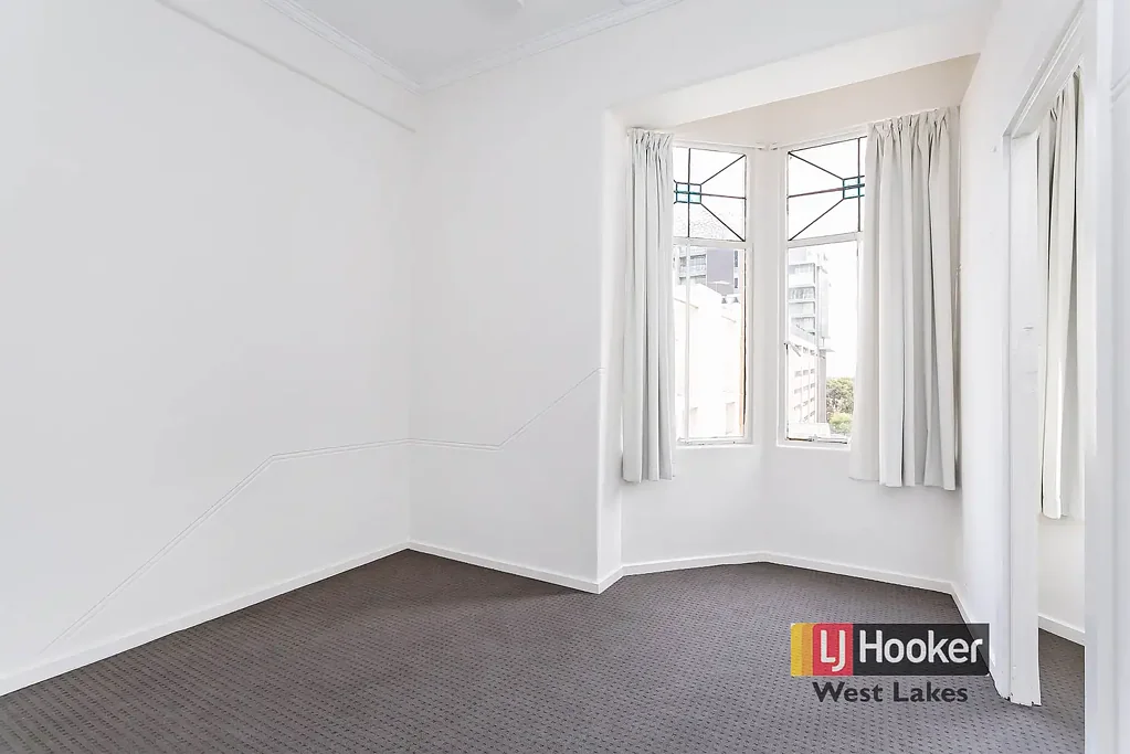Accommodation in a Prime Location! Couple Room