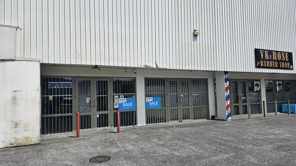 Otahuhu  Retail Outlet for Lease or Sale - Prime Otahuhu Location