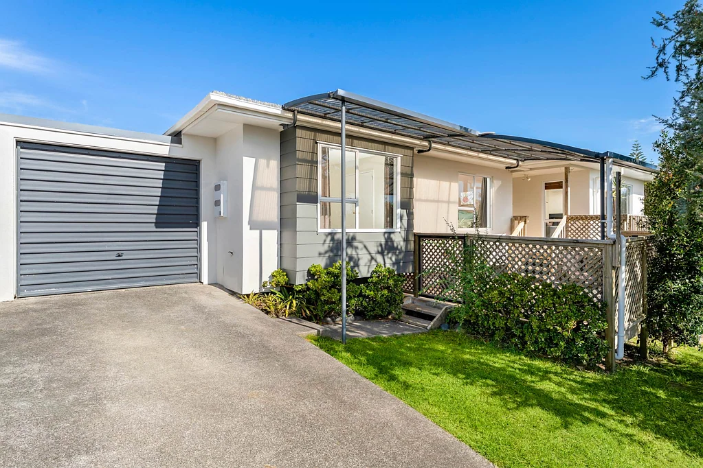 1/39 Sungrove Rise, Sunnyvale, Waitakere City