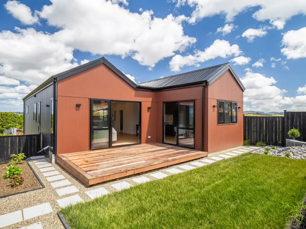 Warkworth 4 Bedroom Brand New - Great Design & Elevated Outlook !!