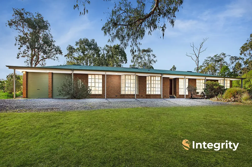 Healesville 4房  Spacious Family Living with Modern Comforts