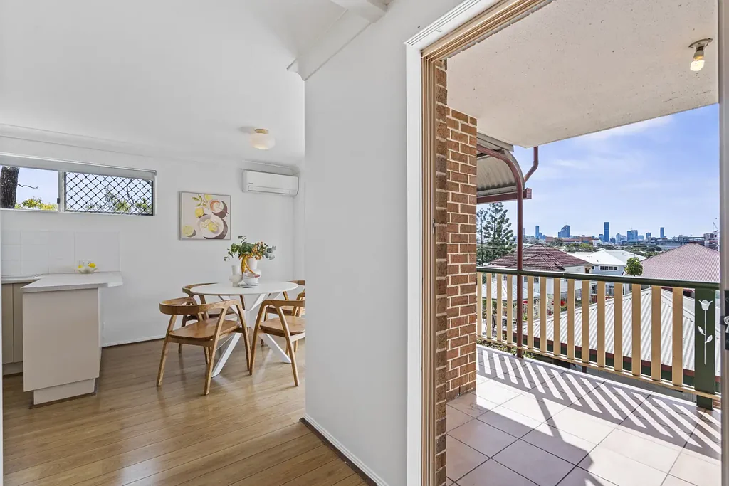 Annerley 2房 一览无余的城市景观 - 独具特色的公寓 Uninterrupted City Views - An Apartment that Stands Out