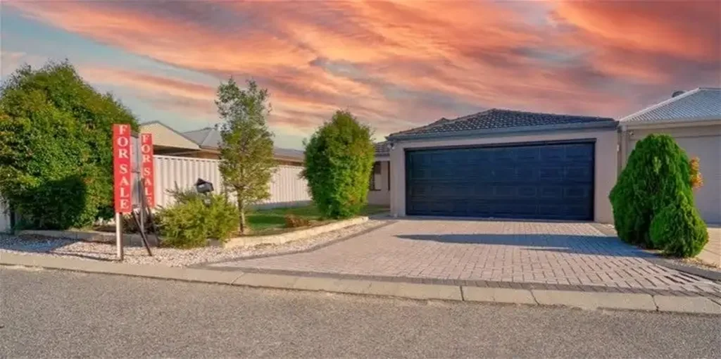 "Stunning Family Home for Rent in the Desirable Community of Caversham!"