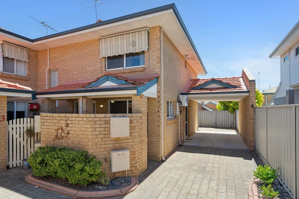 4/45 Foss Street, Bicton, WA 6157