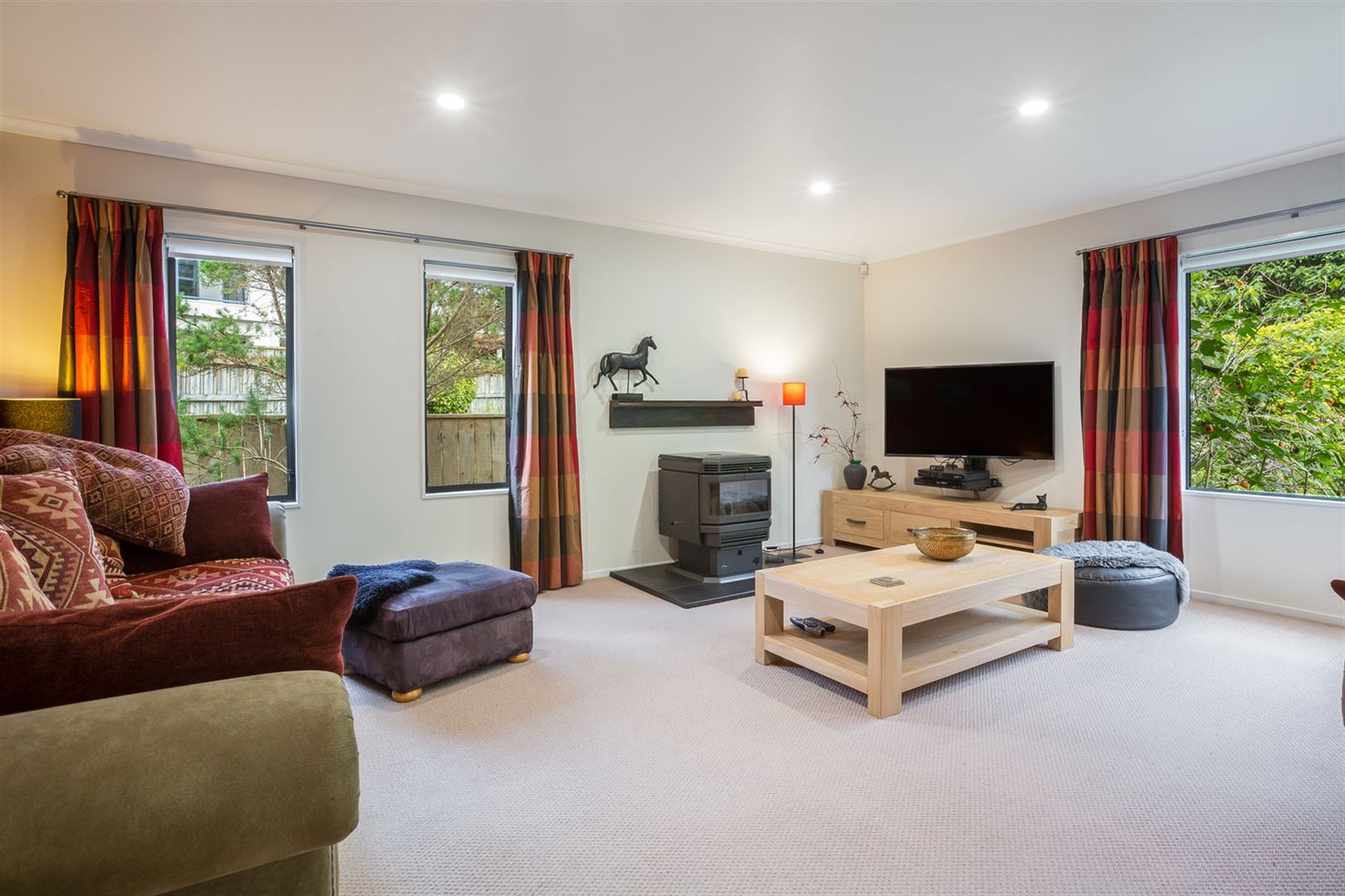 7 Saint Austell Close, Camborne, Porirua, 4 habitaciones, 0 baños