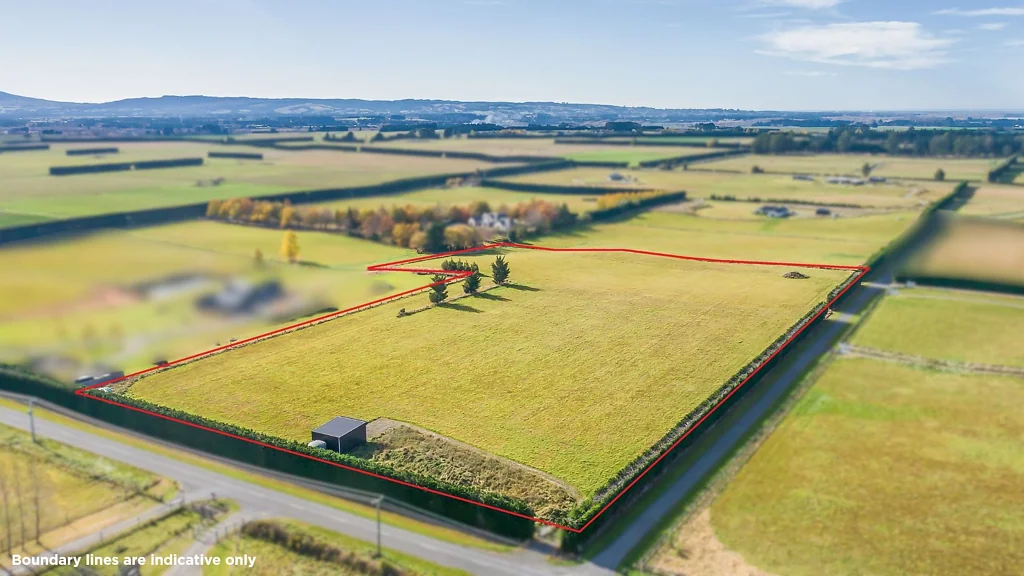 Fernside  Panoramic views & ready to build