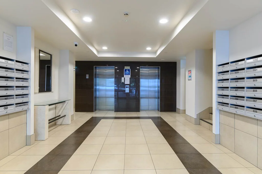 Auckland Central 2Zimmer Full furnished 2 bedrooms with low BC levy