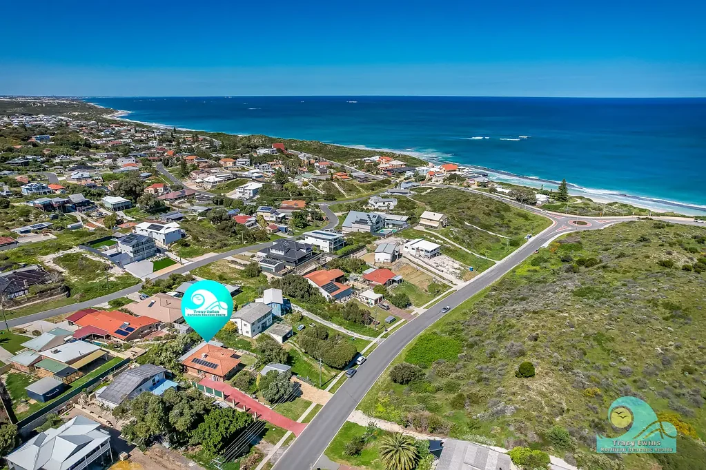 Yanchep 3 Bedroom "STYLE BY THE SEA" WITH VIEWS  TO YANCHEP LAGOON - 809M2 BLOCK - BIG SHED/WORKSHOP