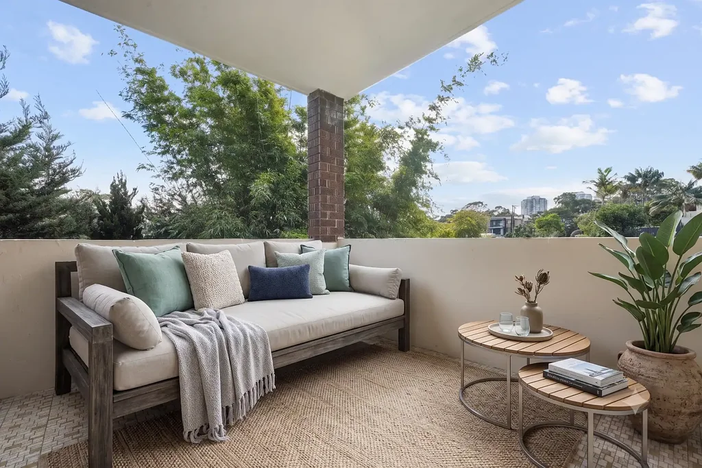 Freshly Painted and Light Filled 2 Bedroom Apartment