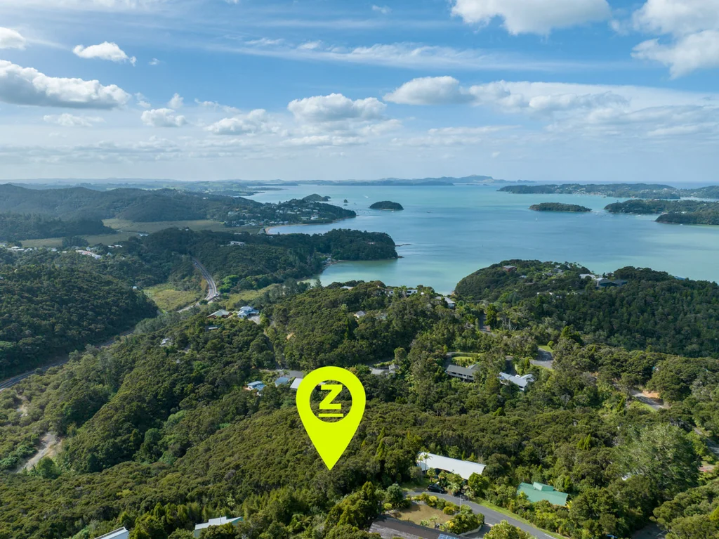 Opua Last Land Standing! Great Sea Views..