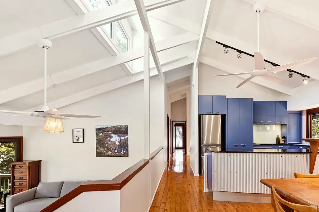 Iba Pa - 19 Lytham Street, Indooroopilly, QLD 4068