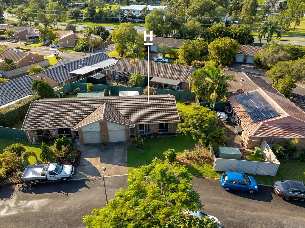 Helensvale 2Kwarto Entry Level Spacious Townhouse with Side Access & Big Backyard