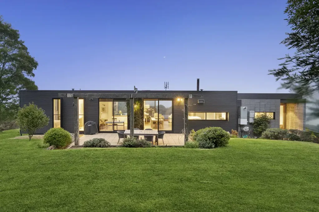 Lavers Hill "Crowes Nest" A Refined Coastal Retreat on the Great Ocean Road