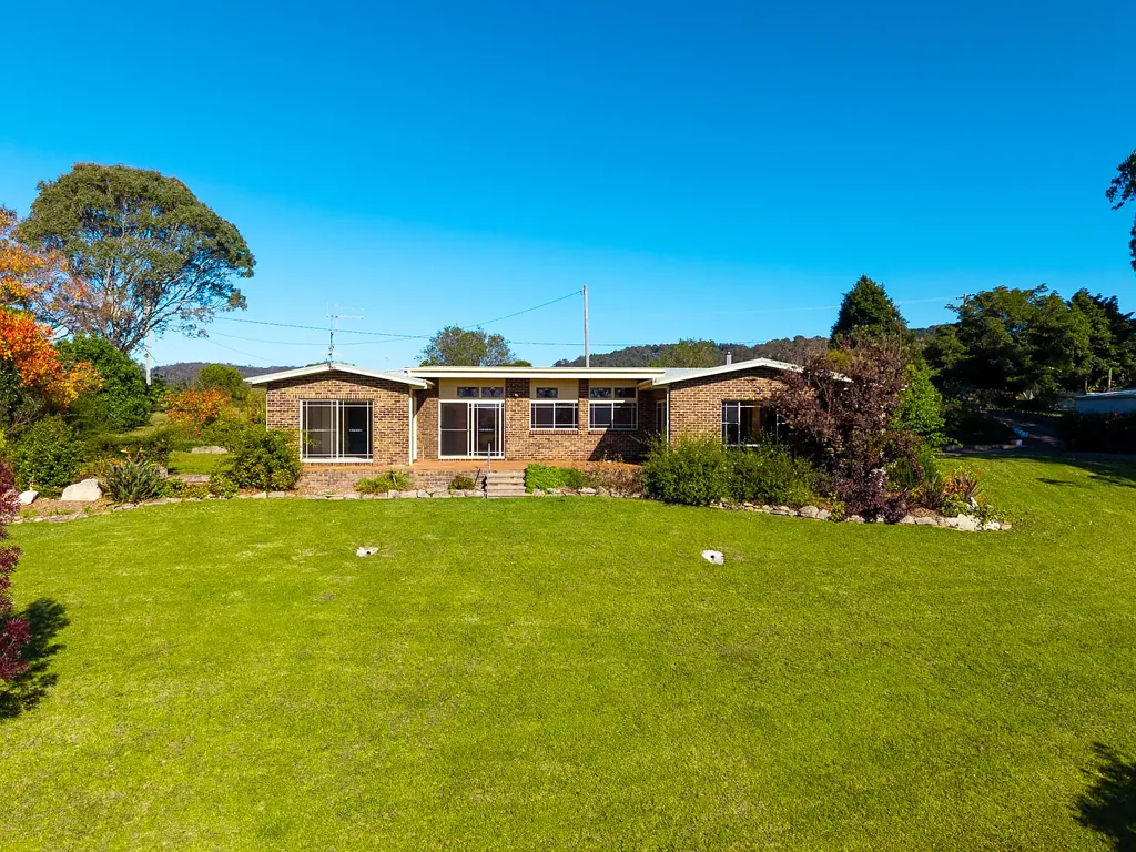 64 Narrawa Place, Bega, NSW 2550