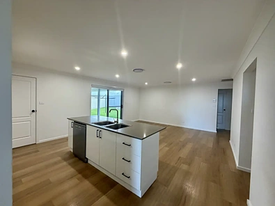 9 Purlingbrook Tce, Dubbo, NSW 2830, 4 Bedrooms, 2 Bathrooms, House